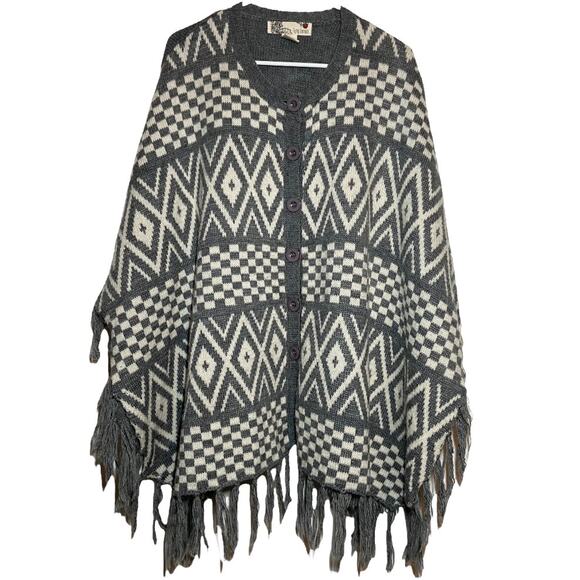 Flying Tomato Poncho Sweater Button Front Fringe Hem Knitted Gray White S/M - Picture 1 of 4